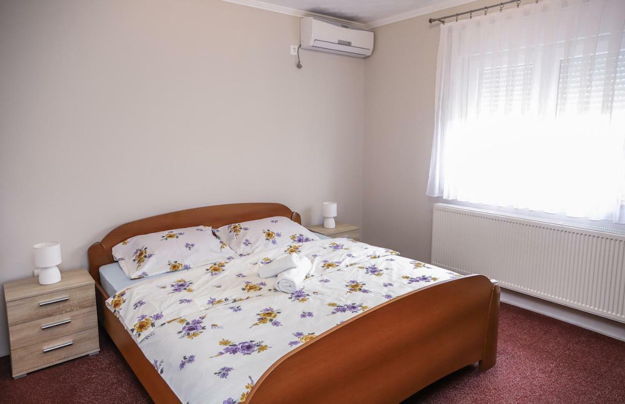 Hotel Zrinski Копривница Екстериор снимка