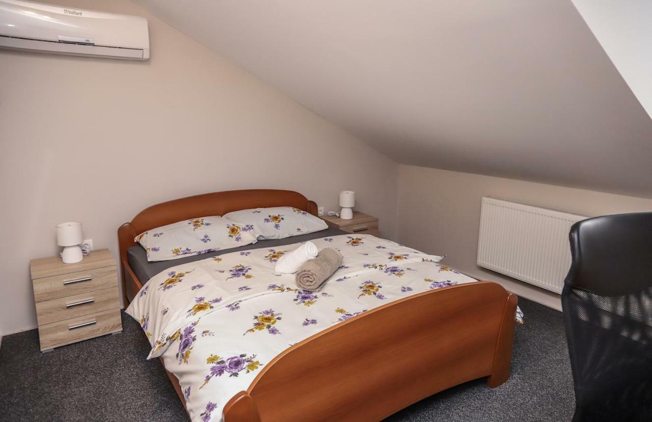 Hotel Zrinski Копривница Екстериор снимка