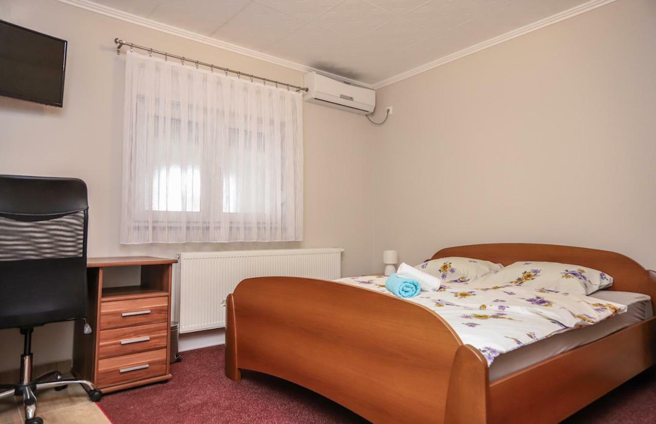 Hotel Zrinski Копривница Екстериор снимка