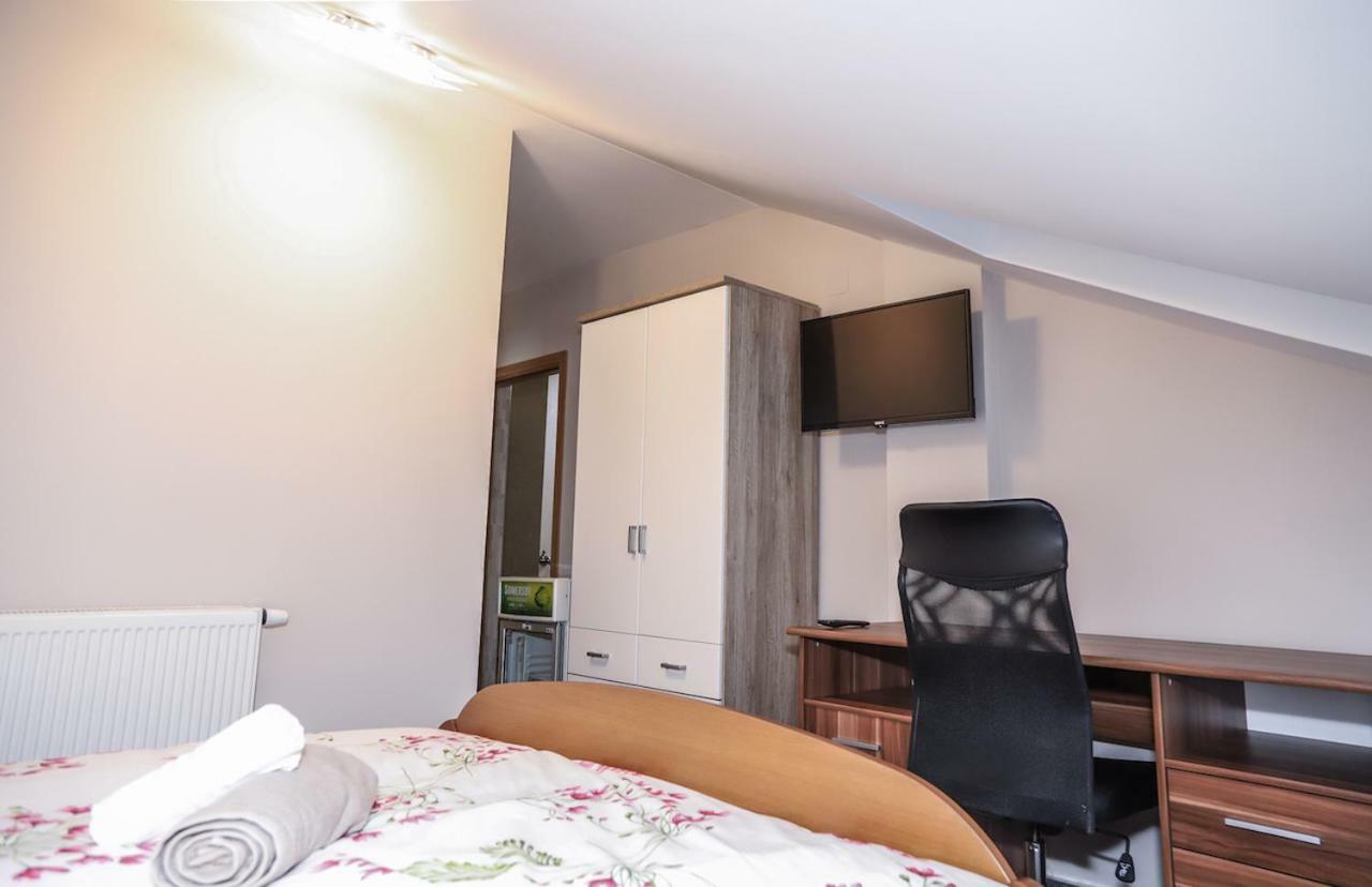 Hotel Zrinski Копривница Екстериор снимка