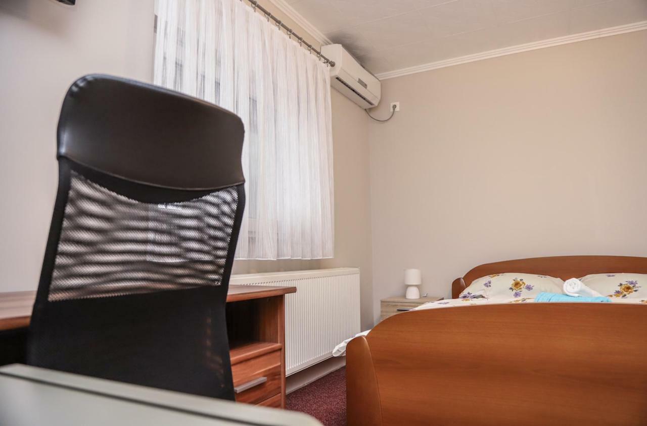 Hotel Zrinski Копривница Екстериор снимка